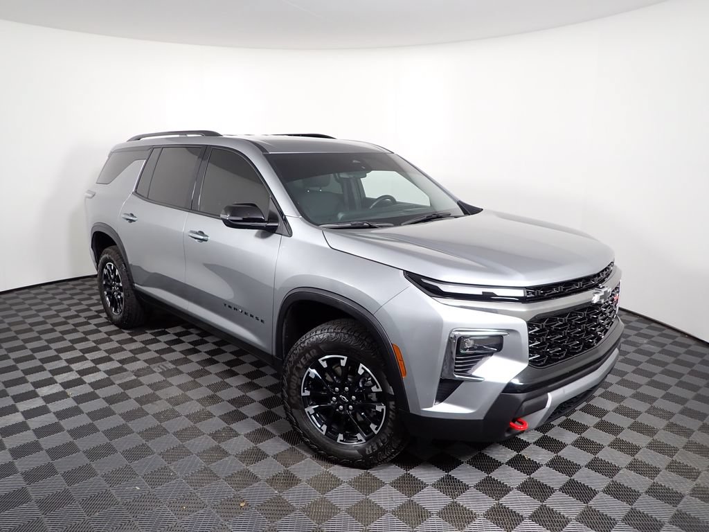 Used 2025 Chevrolet Traverse Z71 AWD/4WD image 8