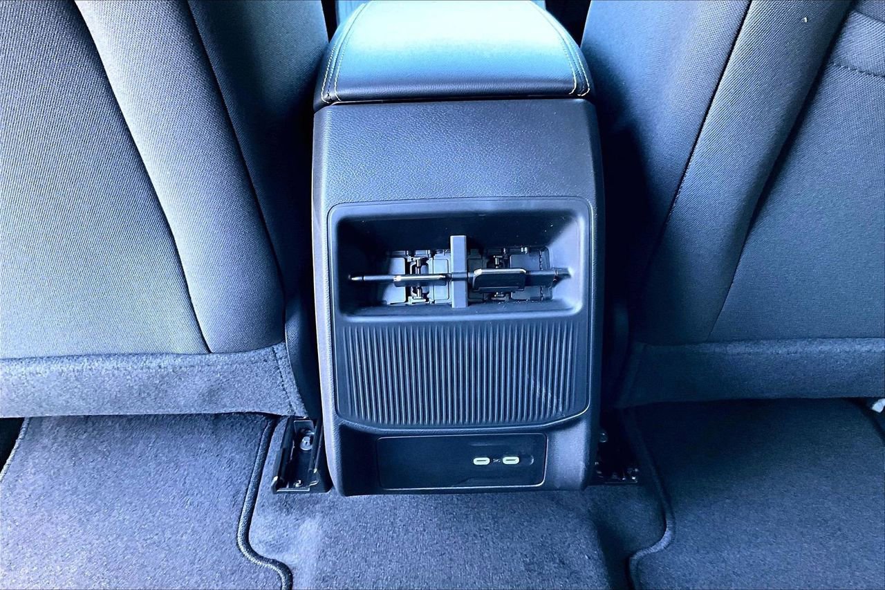 New 2026 Jeep Cherokee Laredo image 15