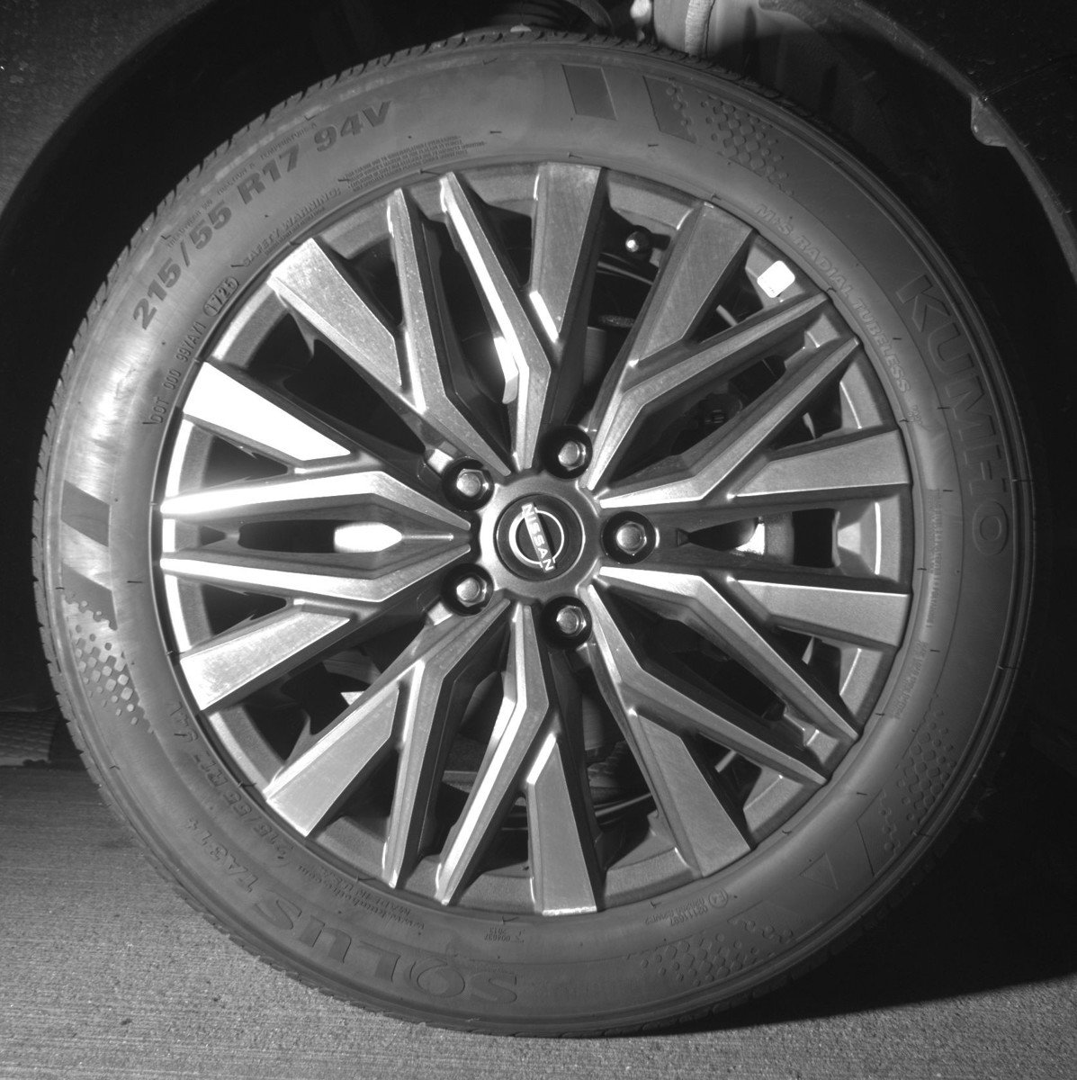 Used 2025 Nissan Altima 2.5 SV image 13