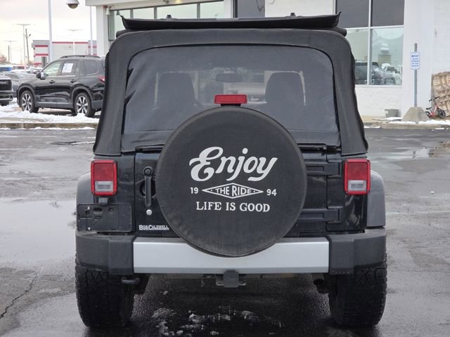 Used 2013 Jeep Wrangler Unlimited Sahara image 18