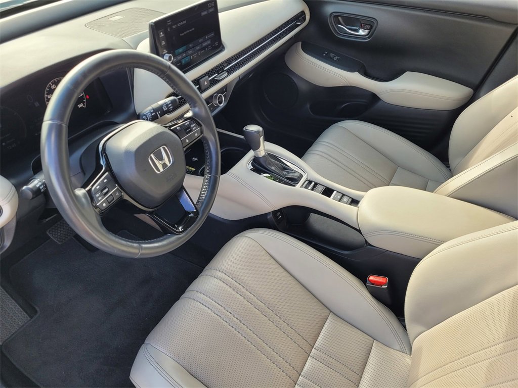 Used 2024 Honda HR-V EX-L image 8
