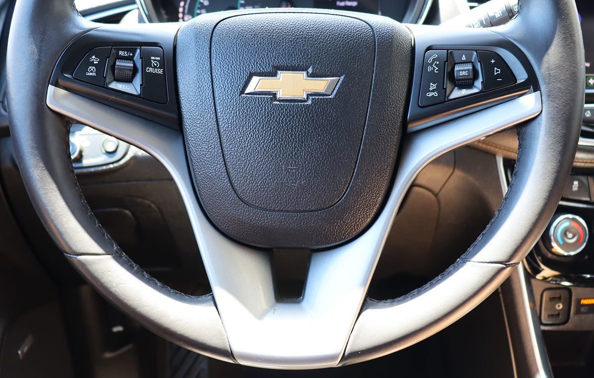 Used 2020 Chevrolet Trax Premier w/ LPO, Protection Package FWD image 55
