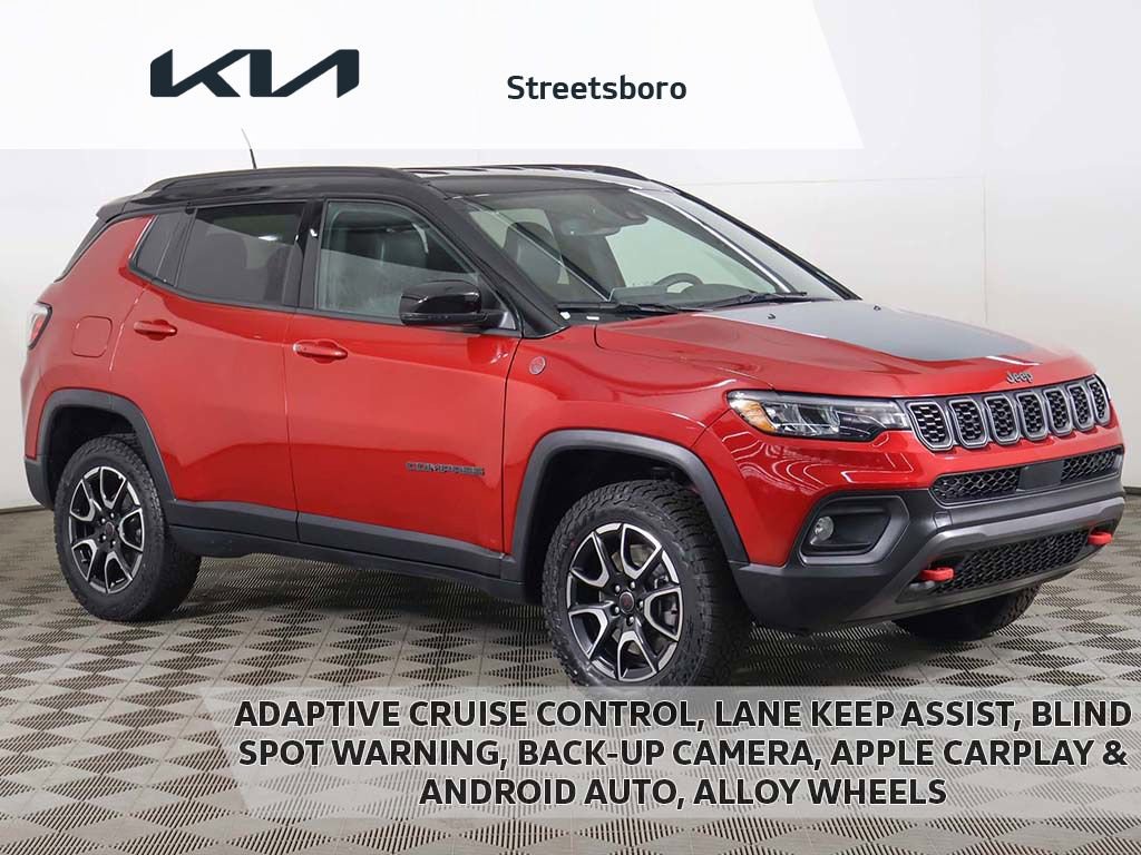 Used 2025 Jeep Compass Trailhawk AWD/4WD video 1