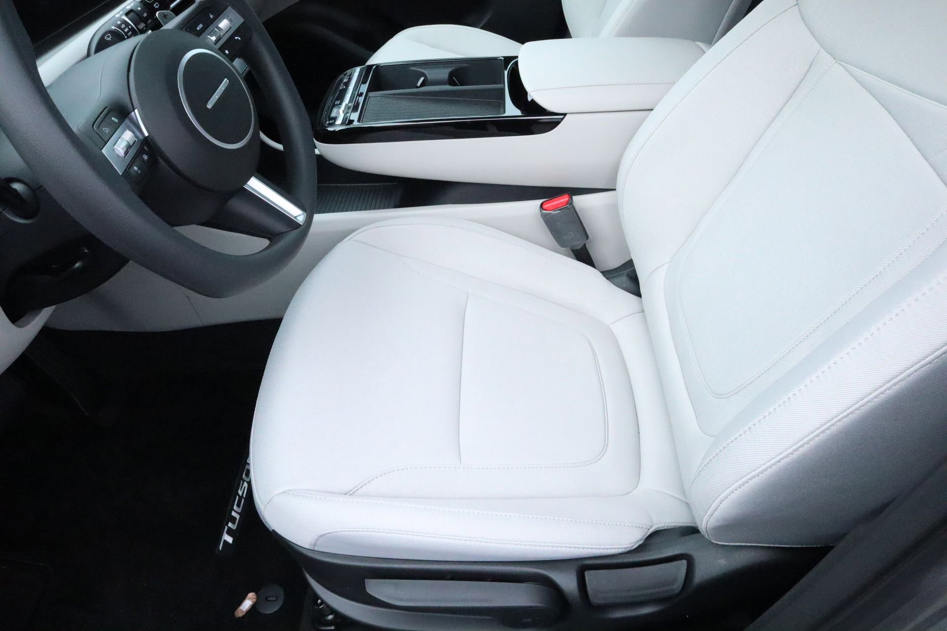 New 2026 Hyundai Tucson Blue SE image 15