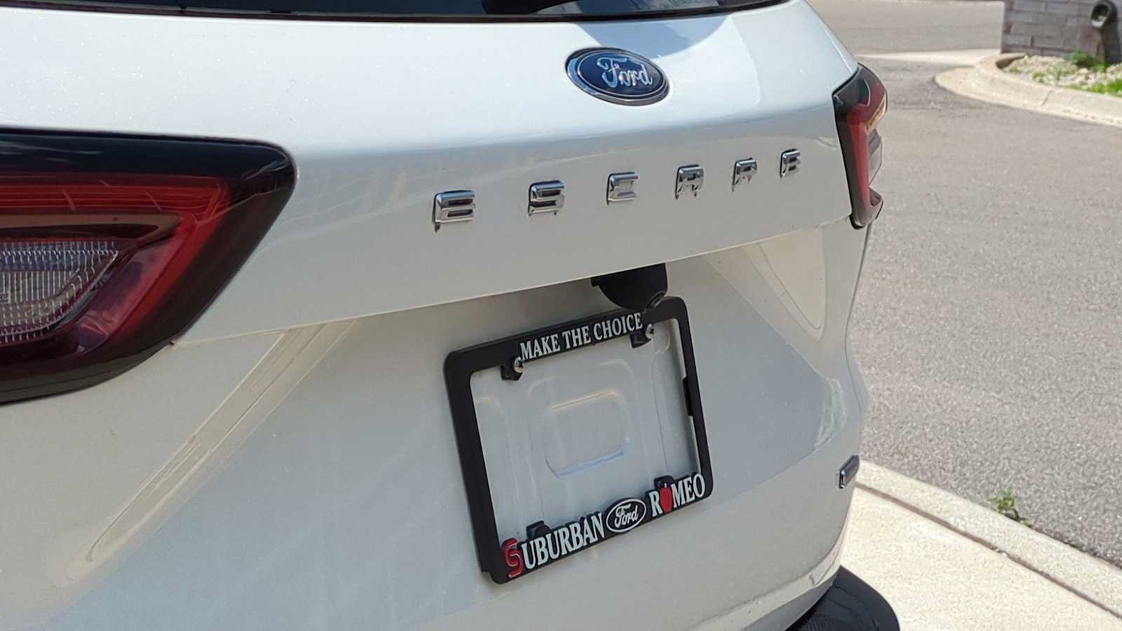 New 2025 Ford Escape SE FWD image 9