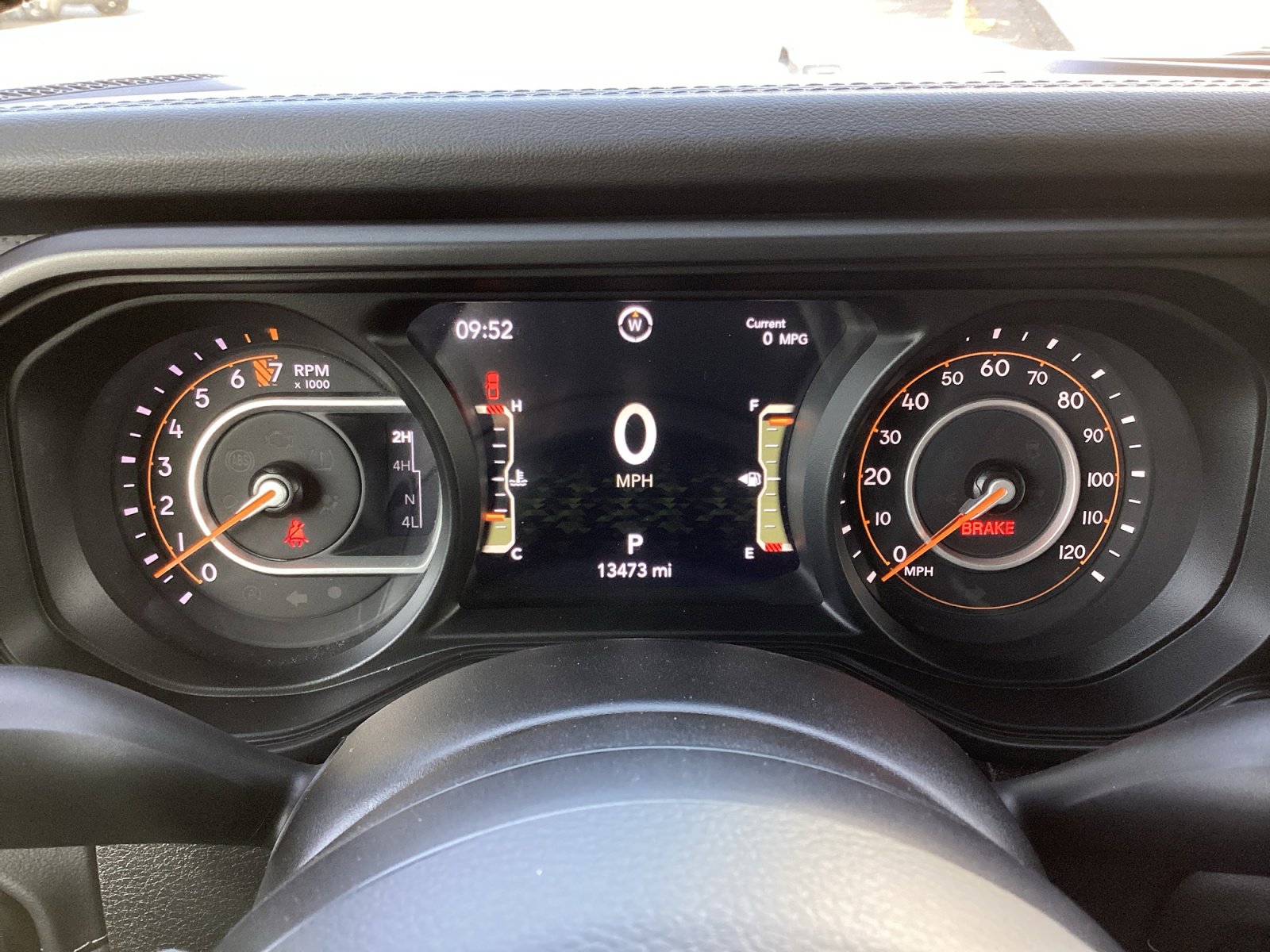 Used 2024 Jeep Gladiator Mojave w/ Technology Group image 23