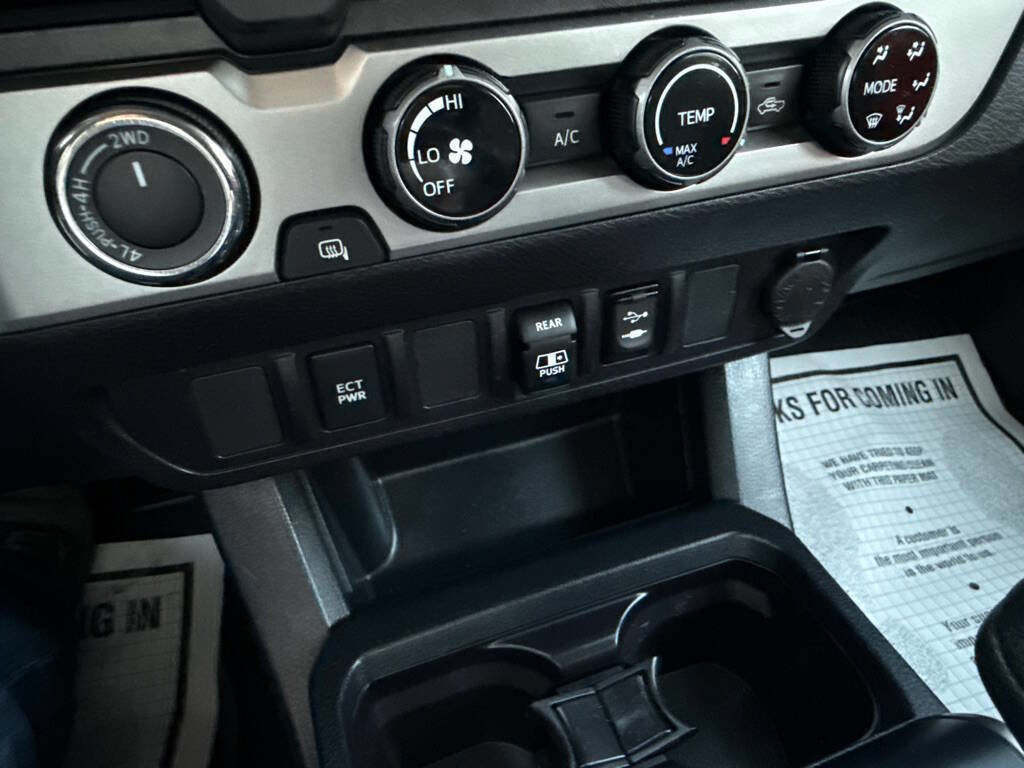 Used 2018 Toyota Tacoma SR5 image 31