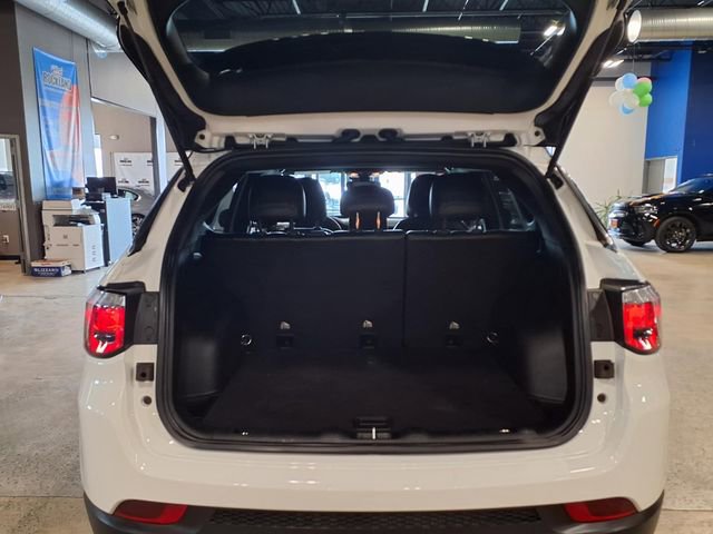 Used 2023 Jeep Compass Limited AWD/4WD image 12