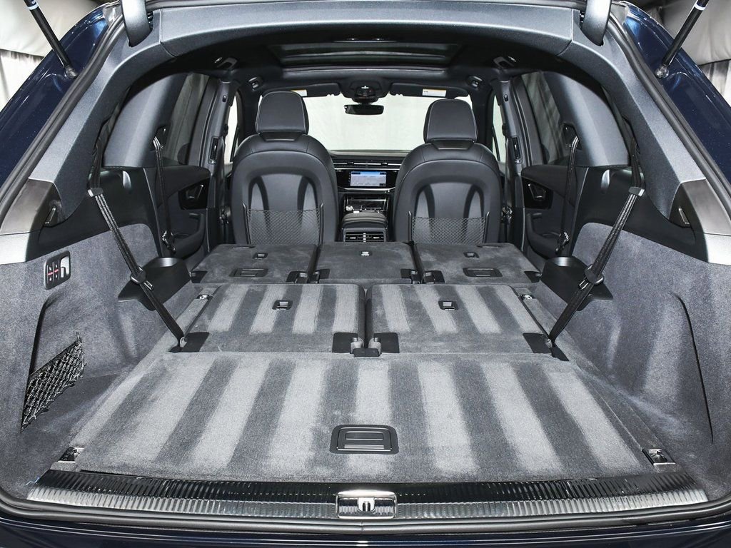 Used 2025 Audi Q7 3.0T Premium w/ Convenience Package image 61