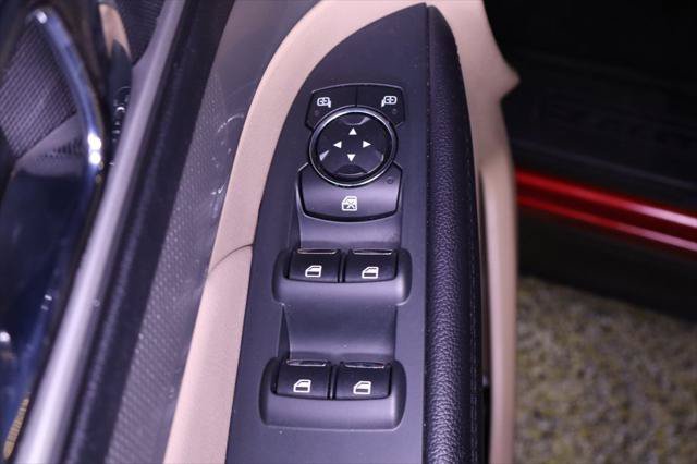 Used 2017 Ford Explorer XLT w/ Equipment Group 202A FWD image 35