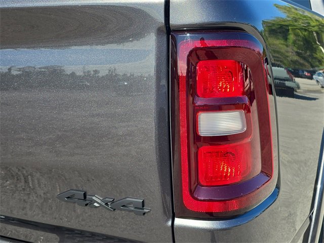 New 2026 RAM 1500 4x4 Crew Cab image 7