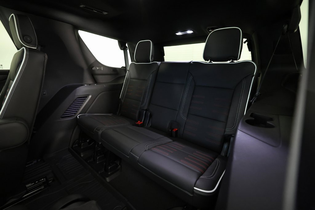 Used 2025 GMC Yukon AT4 Ultimate w/ LPO, Illumination Package image 15