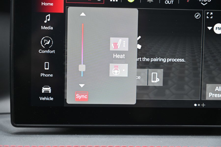 Used 2024 Dodge Hornet R/T w/ R/T Blacktop Package image 24