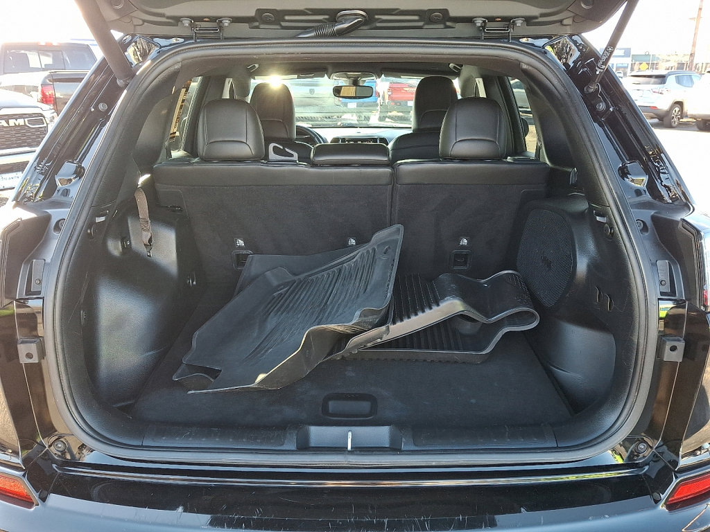 Used 2020 Jeep Cherokee High Altitude image 17