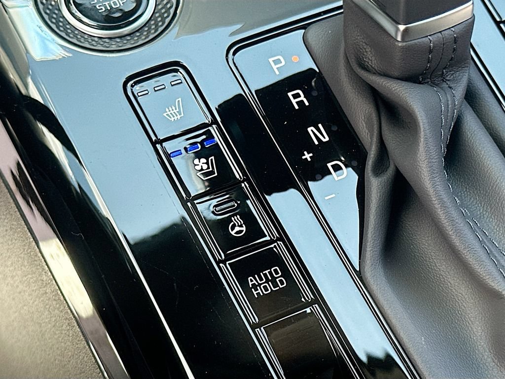 New 2026 Kia Niro FWD image 21