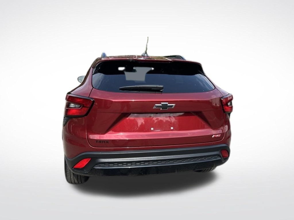 Used 2024 Chevrolet Trax RS FWD image 5