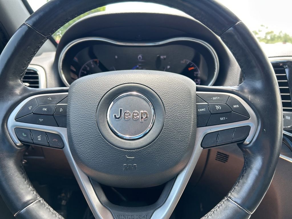 Used 2022 Jeep Grand Cherokee Limited AWD/4WD image 17