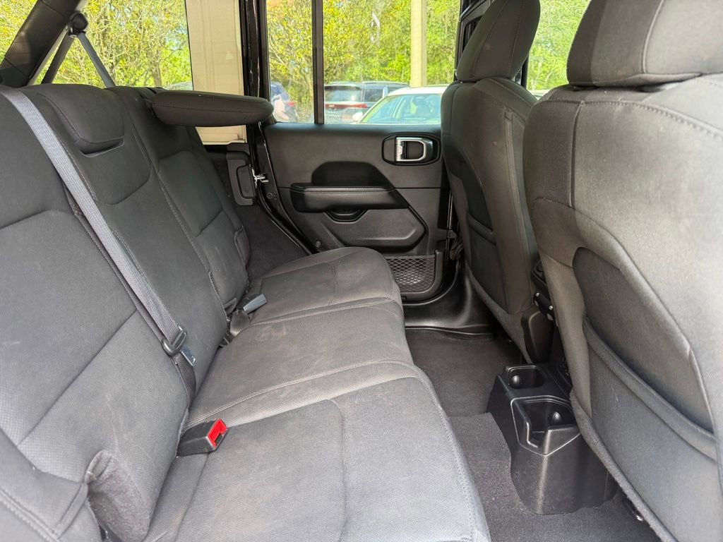 Used 2021 Jeep Wrangler Unlimited Sahara w/ Safety Group AWD/4WD image 8