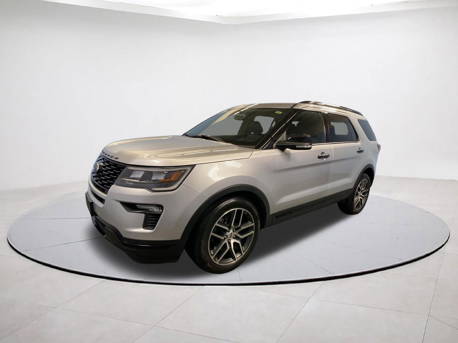 Used 2018 Ford Explorer Sport image 3