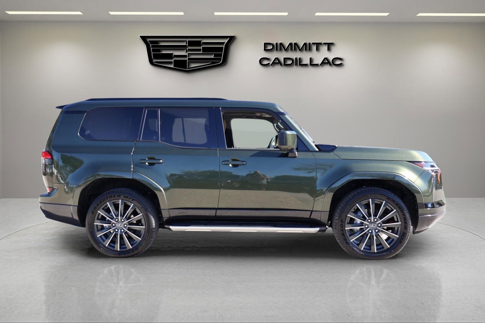 Used 2025 Lexus GX 550 image 6