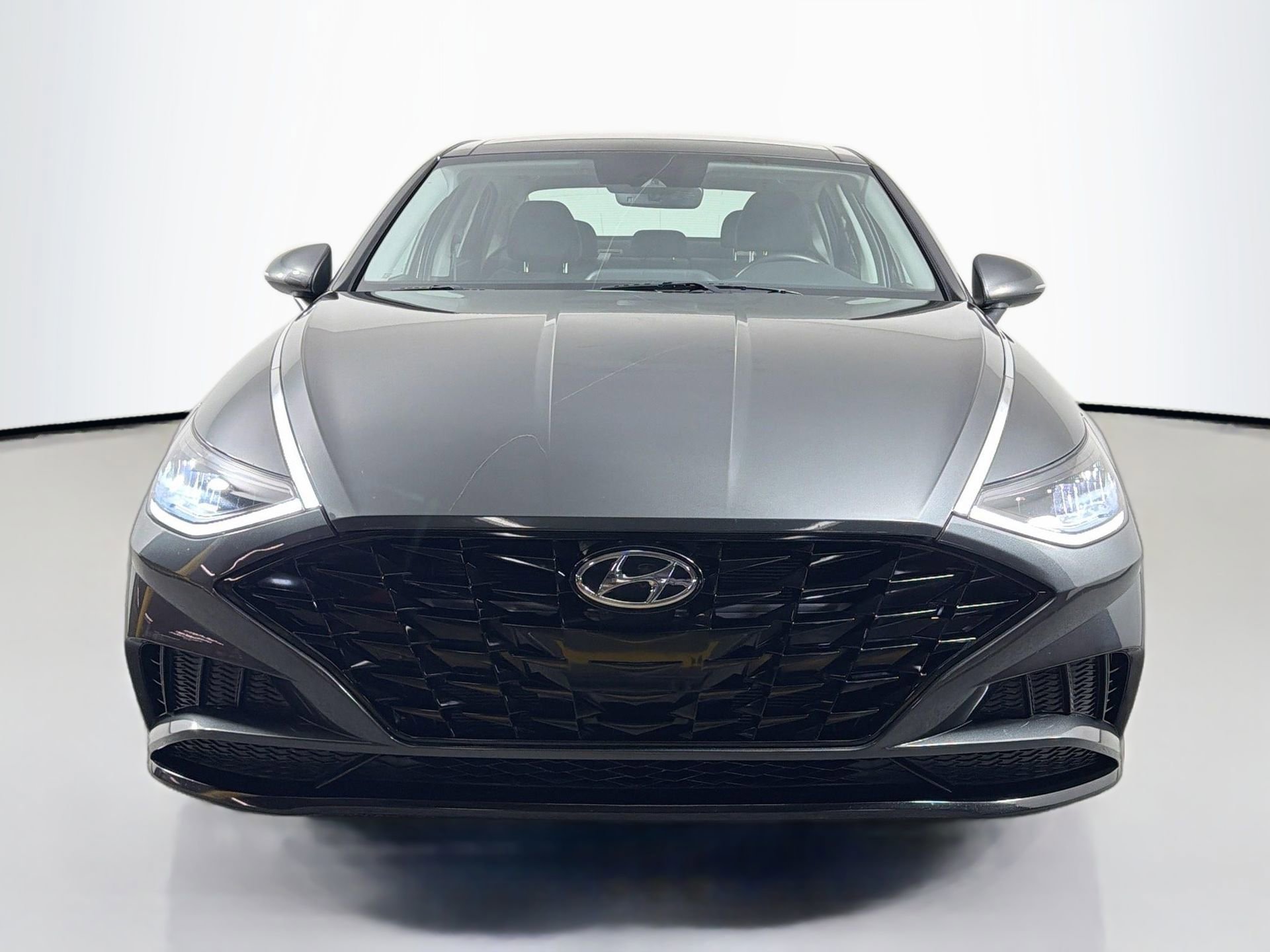 Used 2022 Hyundai Sonata SEL w/ Convenience Package FWD image 2
