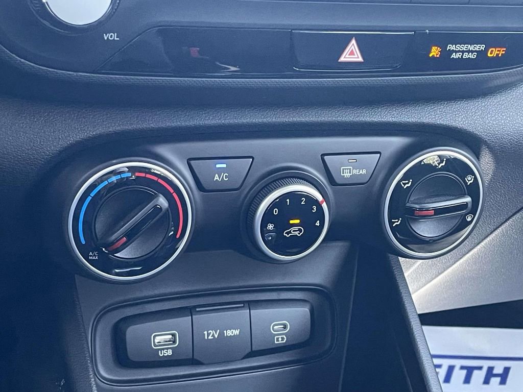 New 2026 Hyundai Venue SE image 26