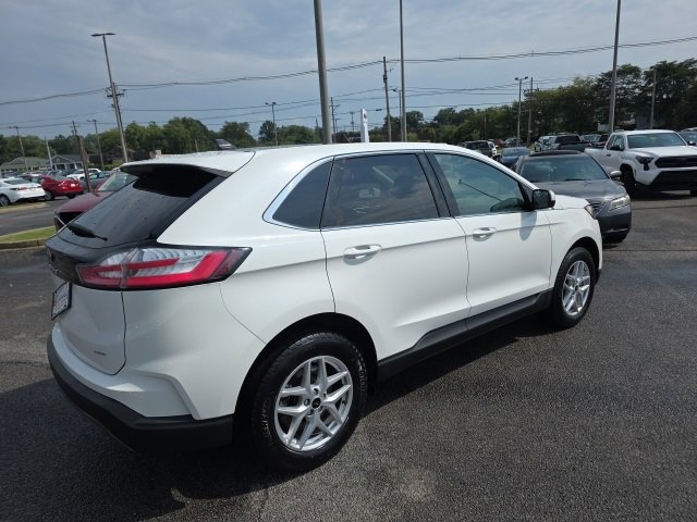 Used 2024 Ford Edge SEL w/ Convenience Package image 5