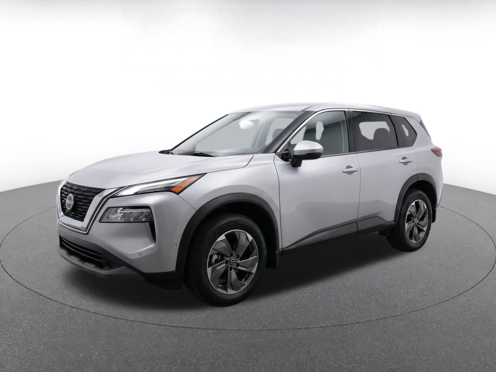 Used 2025 Nissan Rogue SV FWD image 3