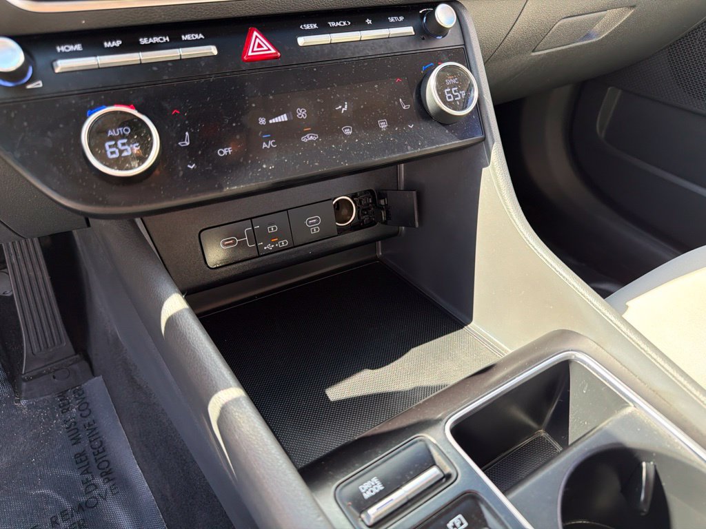 Used 2024 Hyundai Sonata SEL FWD image 35