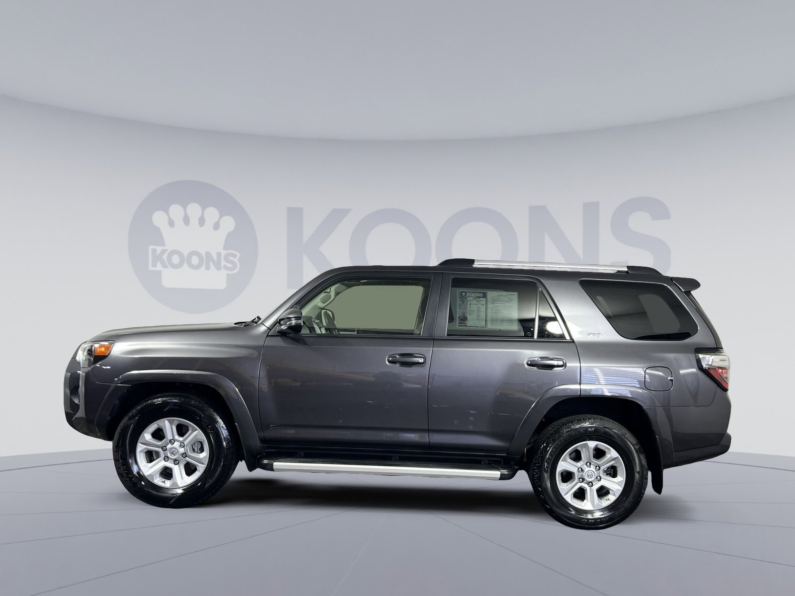 Used 2023 Toyota 4Runner SR5 Premium w/ Moonroof Package RWD image 2