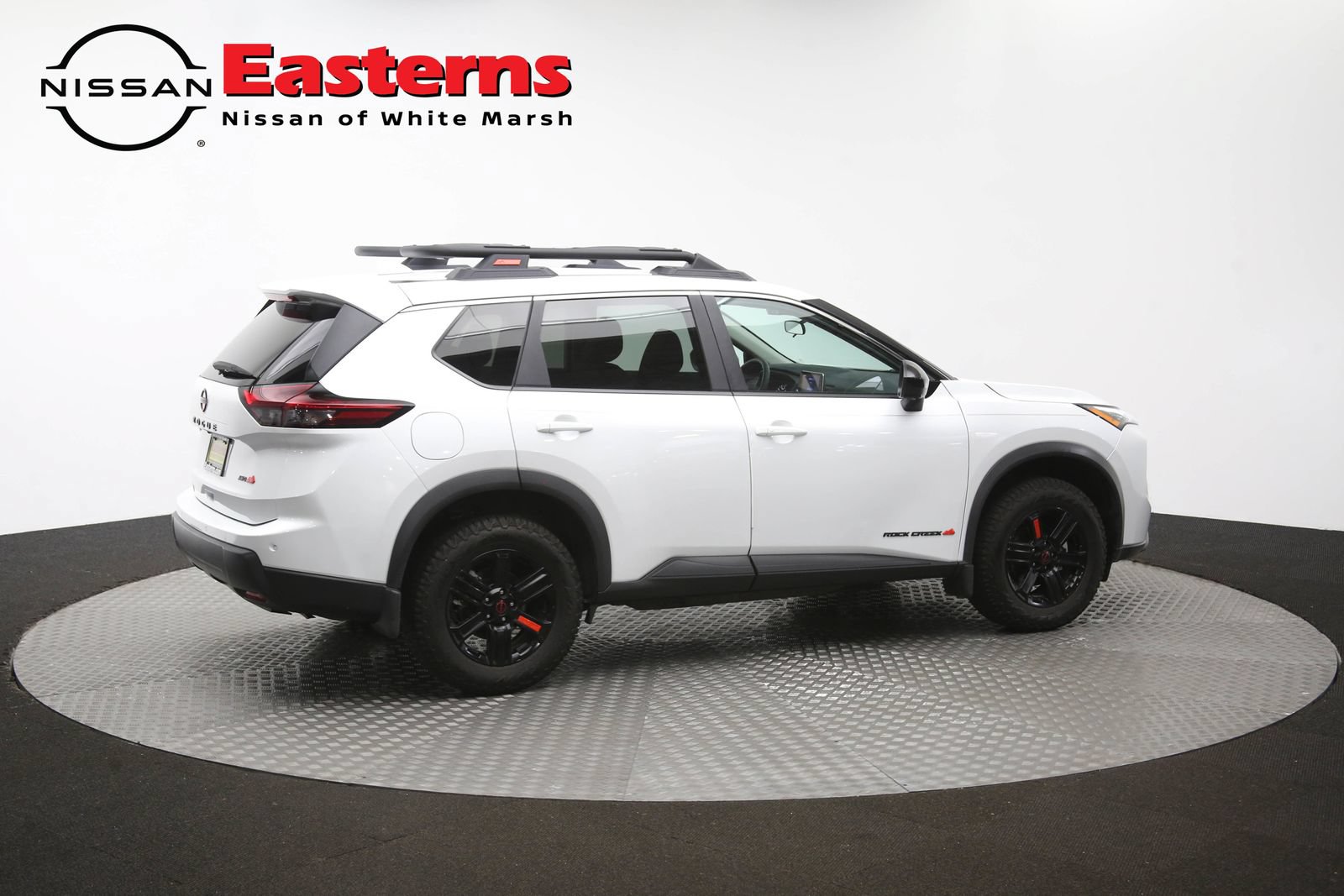 Used 2025 Nissan Rogue SV AWD/4WD image 41