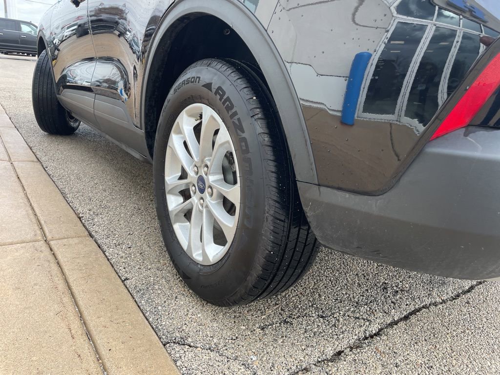 Used 2022 Ford Escape SE image 17