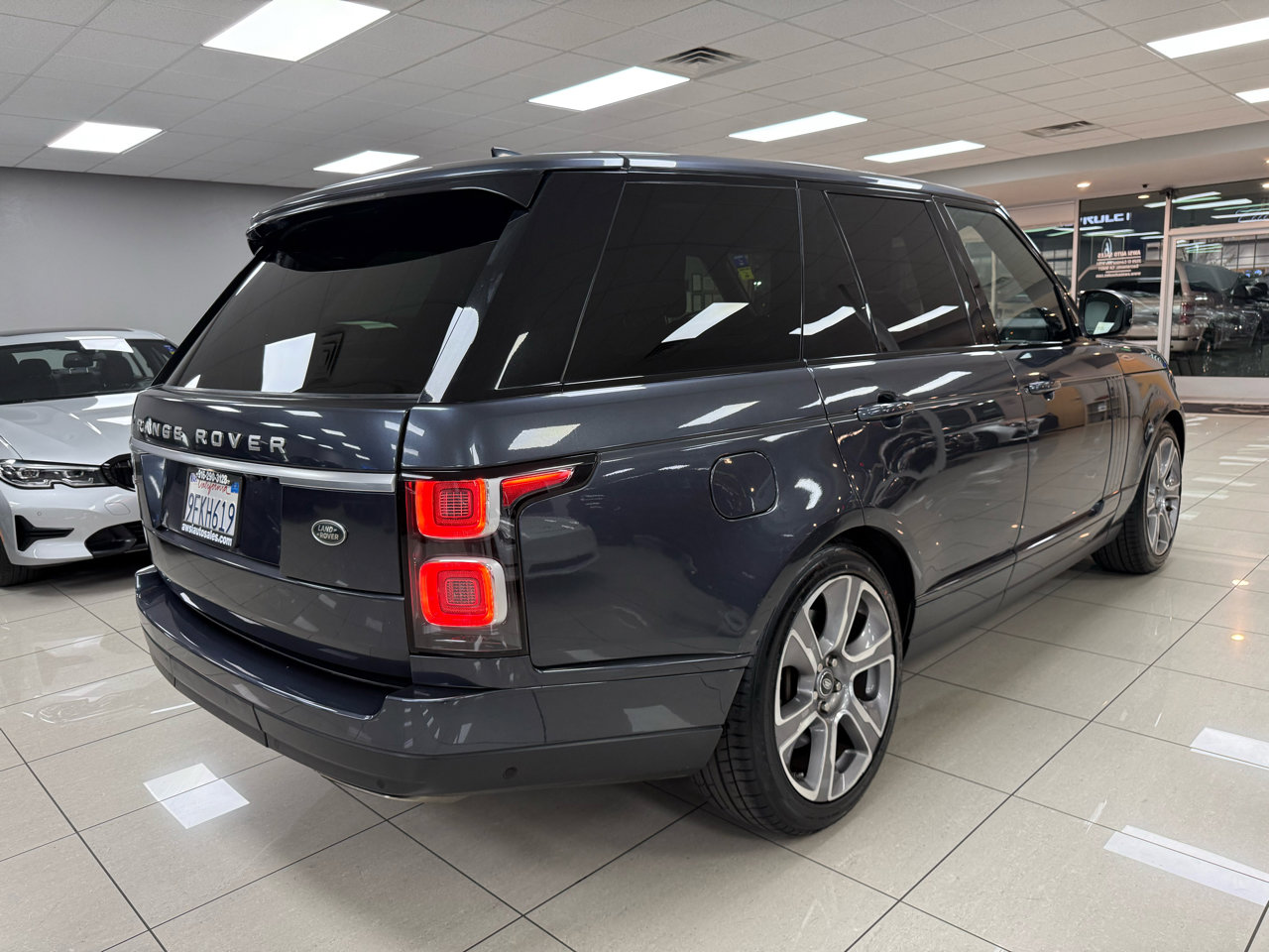 Used 2019 Land Rover Range Rover HSE image 7