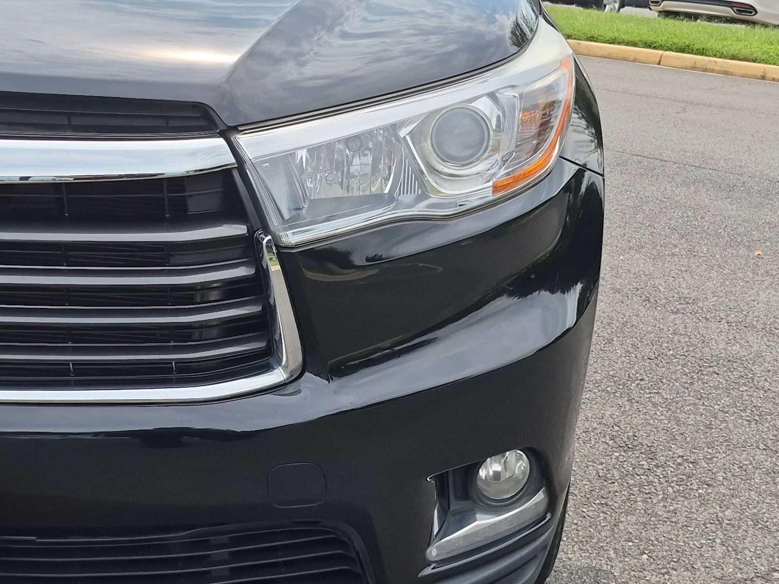 Used 2015 Toyota Highlander Limited AWD/4WD image 11