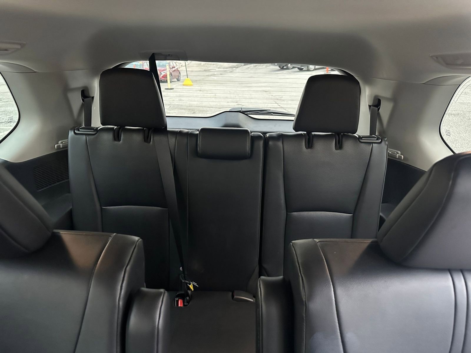 Used 2025 Toyota Grand Highlander XLE image 29