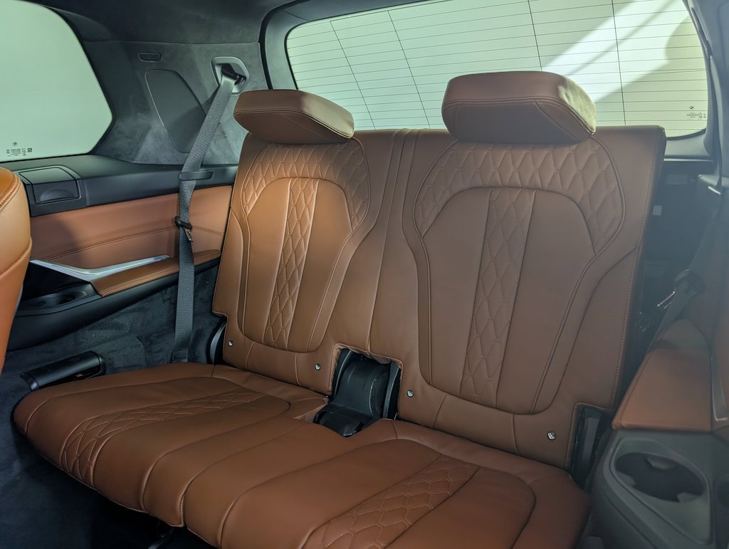 New 2026 BMW ALPINA XB7 image 16