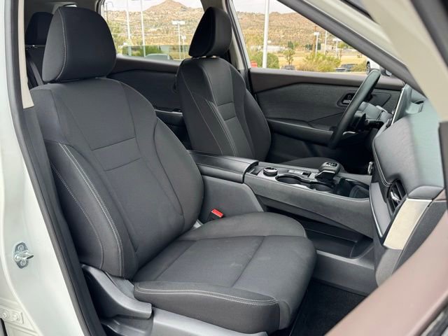 Used 2023 Nissan Rogue S image 30