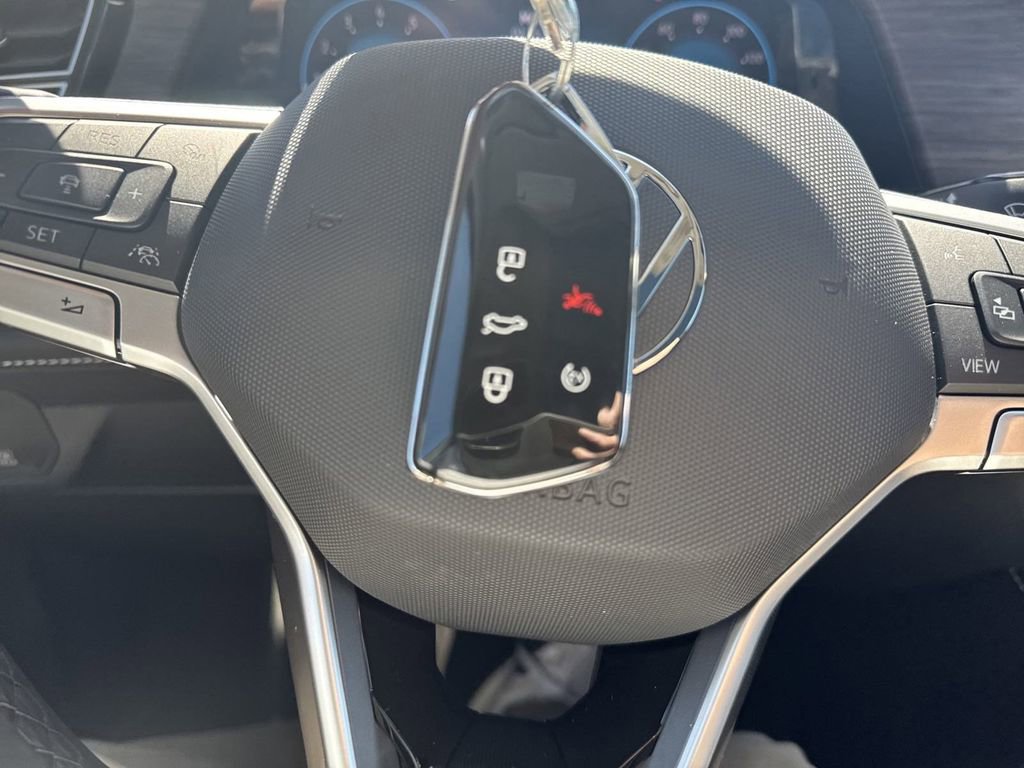 New 2025 Volkswagen Atlas SEL Premium R-Line image 32