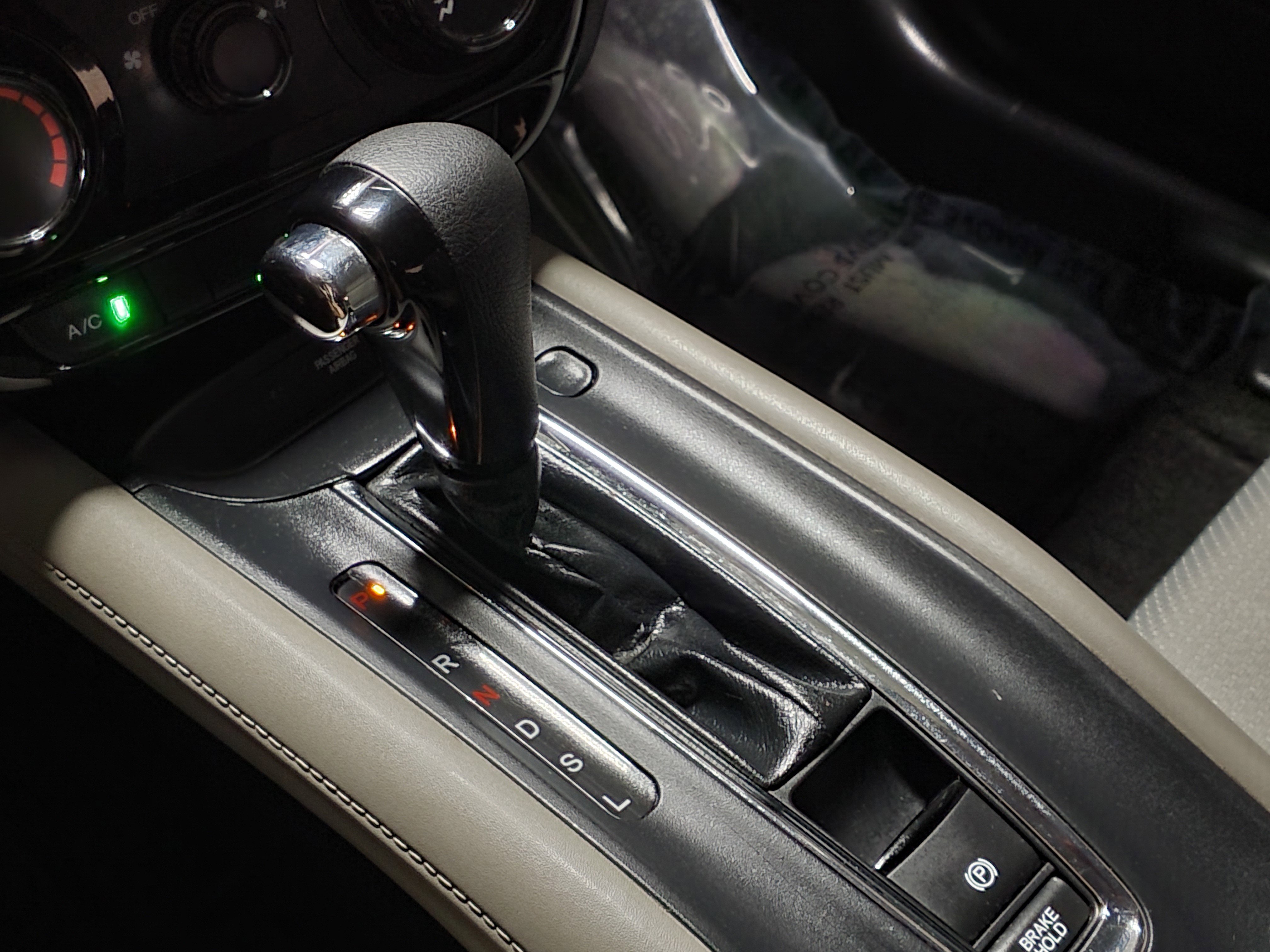 Used 2021 Honda HR-V LX image 32