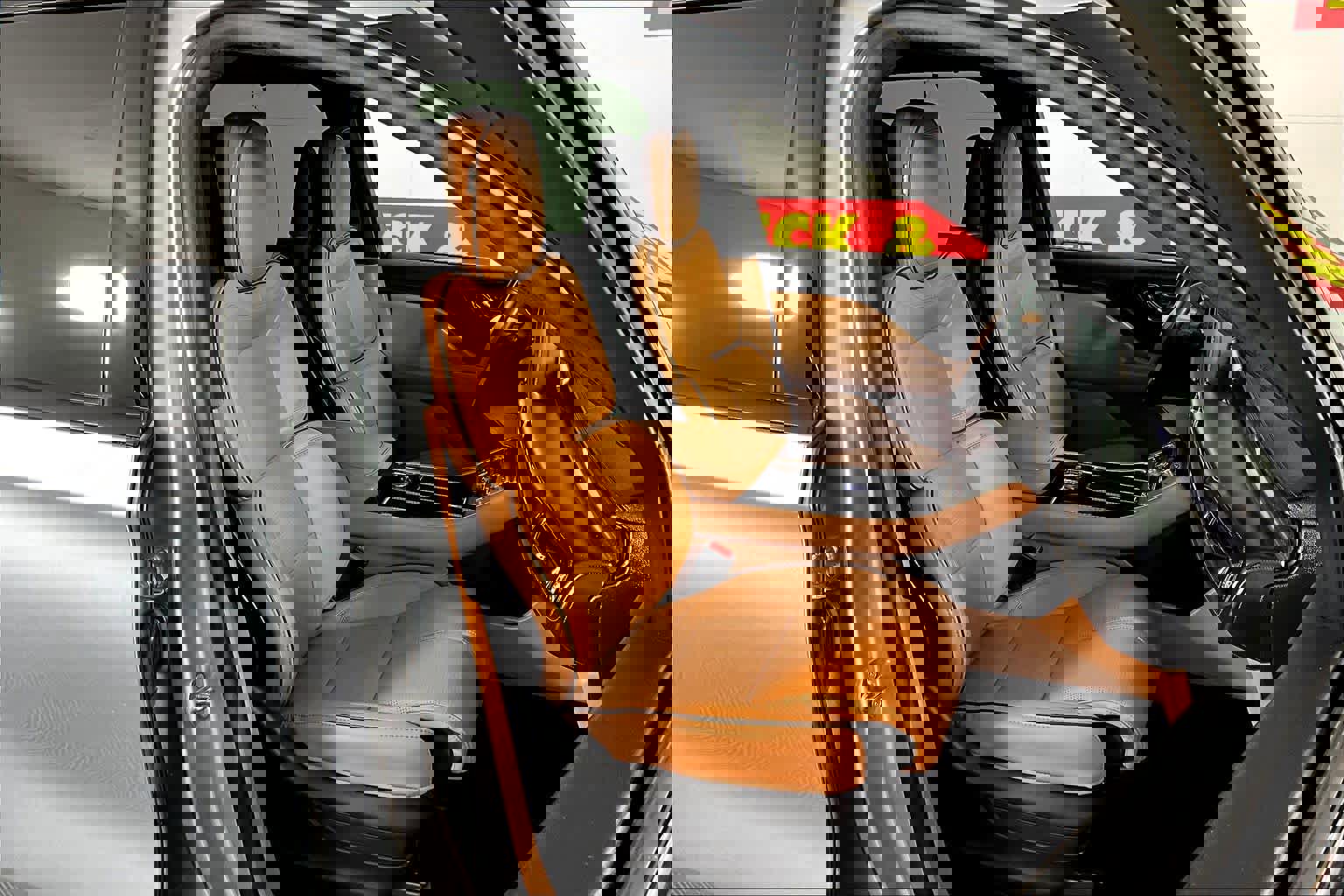 Used 2024 Lincoln Aviator Black Label w/ Jet Package image 8