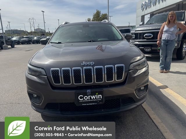 Used 2019 Jeep Cherokee Latitude Plus w/ Comfort/Convenience Group image 3