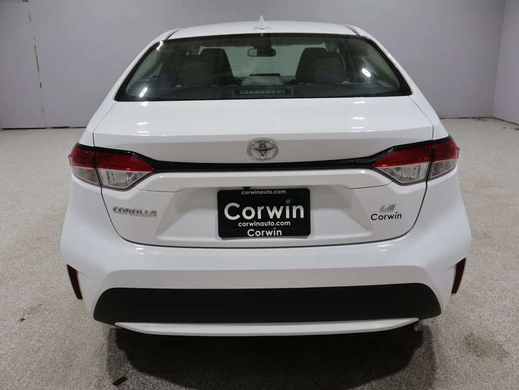 Used 2022 Toyota Corolla LE w/ Carpet Mat Package (TMS) FWD image 3