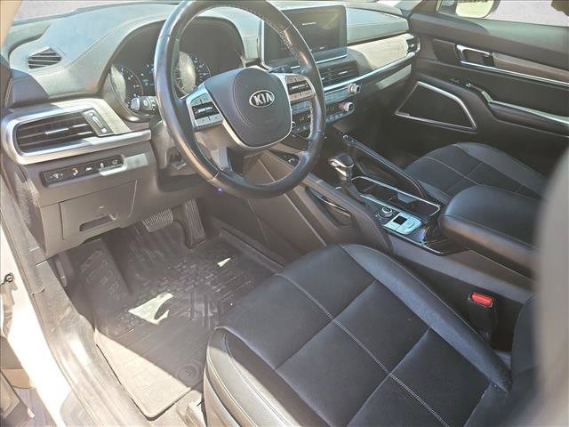 Used 2021 Kia Telluride EX w/ EX Premium Package AWD/4WD image 13