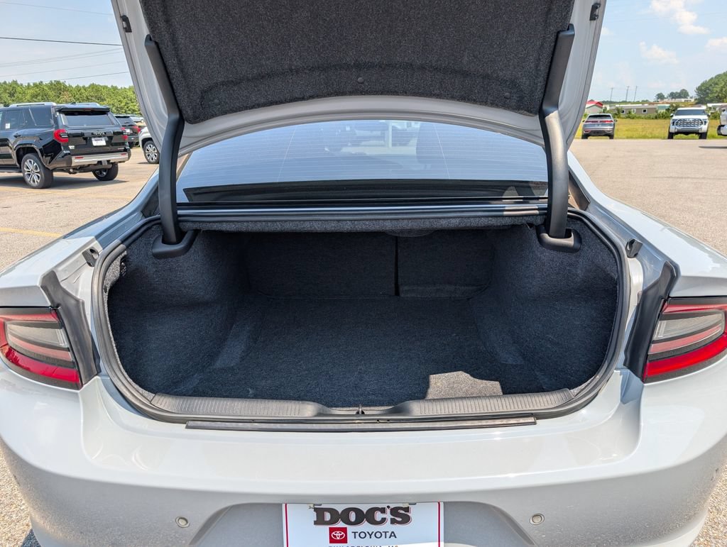 Used 2022 Dodge Charger SXT w/ Driver Convenience Group RWD image 31