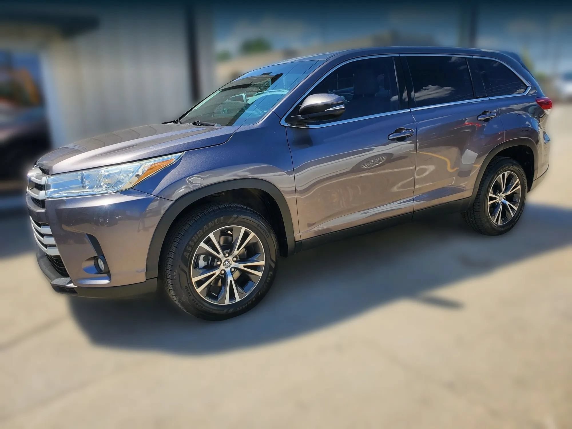 Used 2019 Toyota Highlander Plus FWD image 8