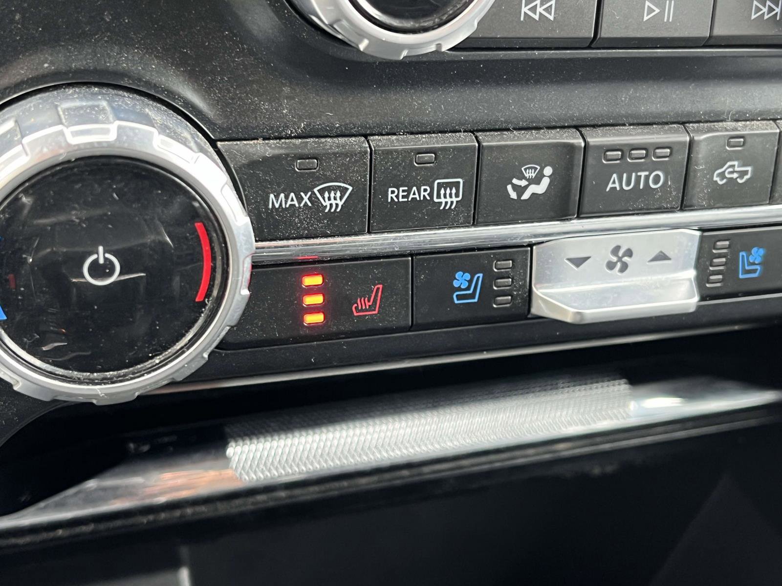 Used 2023 Ford F150 Lariat image 23