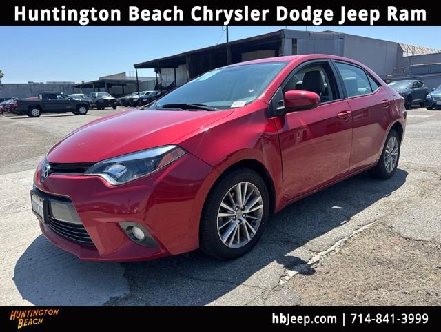 Used 2015 Toyota Corolla LE FWD image 1