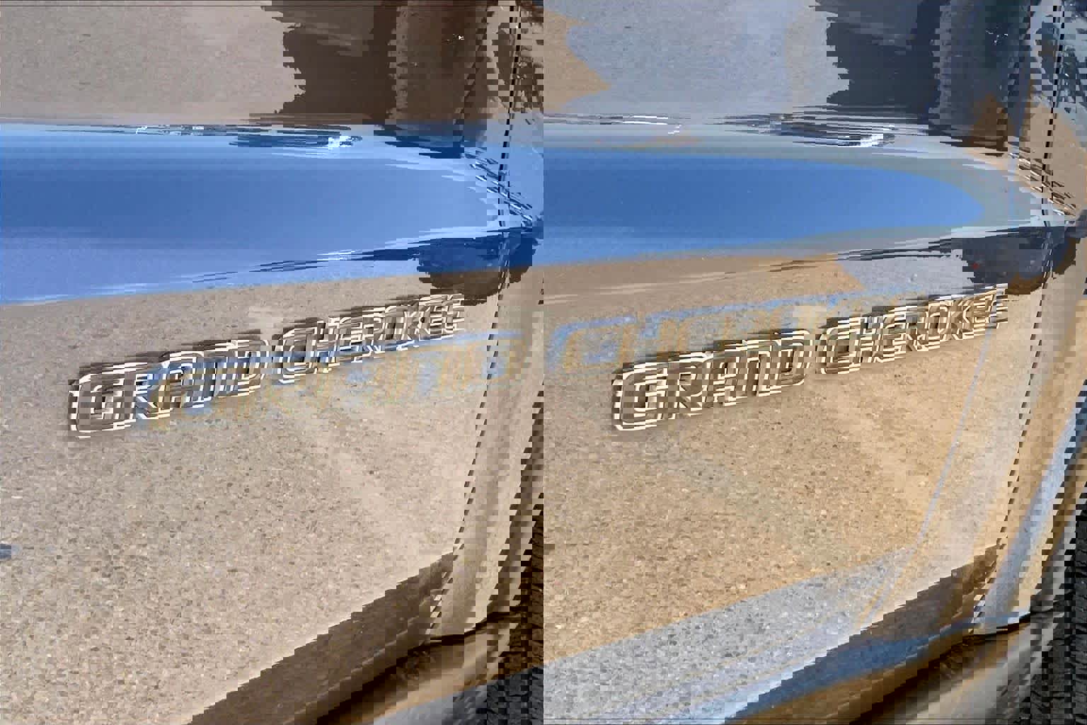 Used 2020 Jeep Grand Cherokee Limited image 10