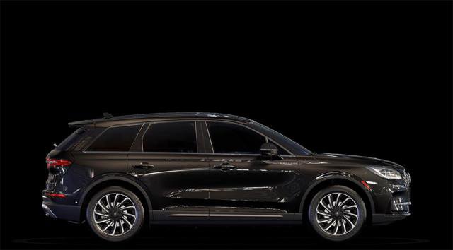 New 2025 Lincoln Corsair Reserve w/ Rear Removable Package Tray image 5