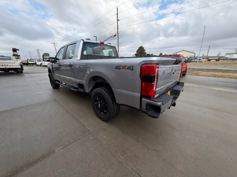 Used 2024 Ford F250 XL w/ STX Appearance Package image 6
